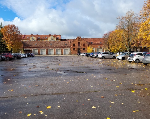 Plac powojskowy w Ełku pomiędzy ulicami Orzeszkowej, Kościuszki, Armii Krajowej